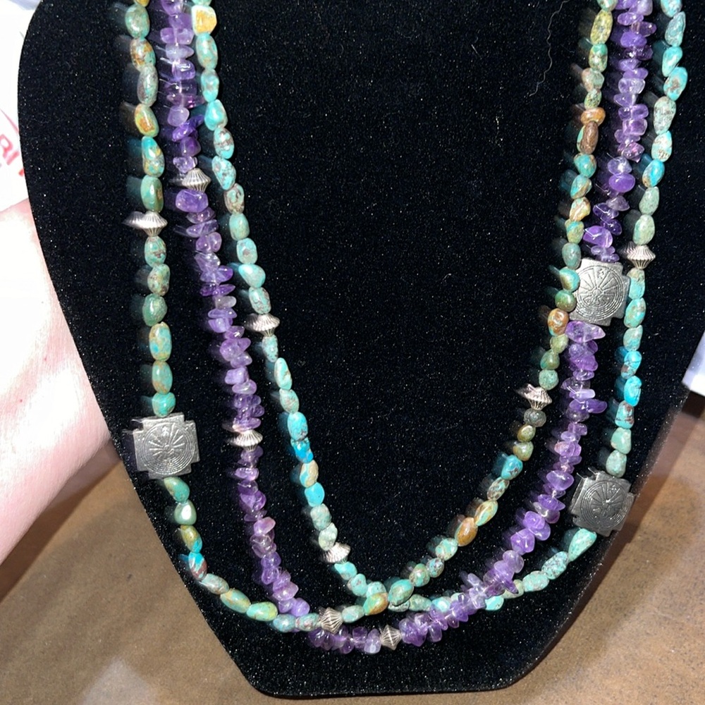 Ladies’ Beaded Necklace
